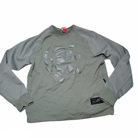 Nike Other - nike sweatshirt